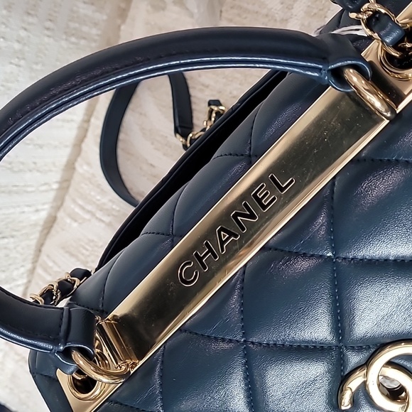 Chanel  Trendy CC Medium  Navy  Quilted Shoulder Bag - Picture 14 of 15